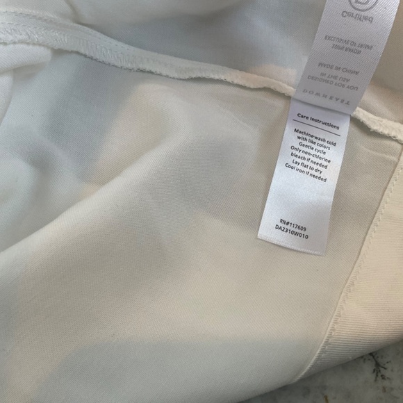 Ivory Main Street Exchange Blouse - Picture 6 of 7